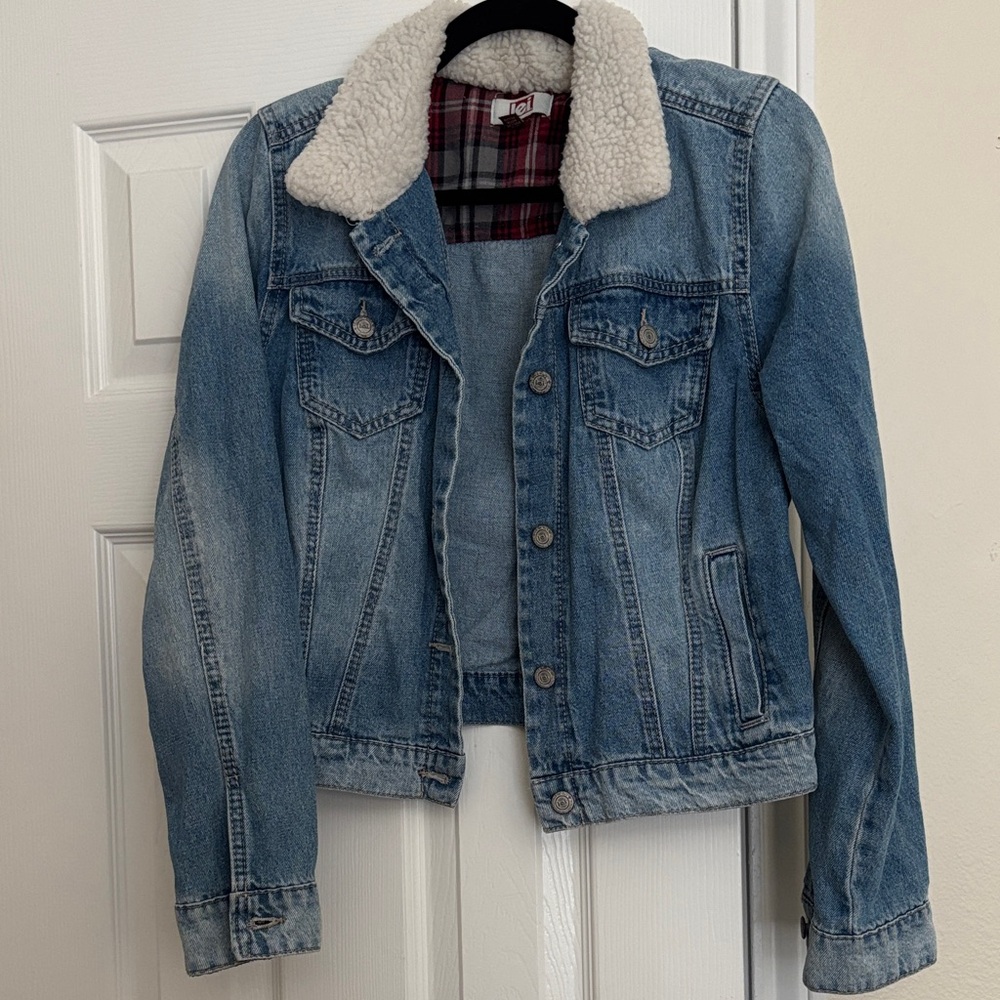 Lei Red and Gray Plaid with White Sherpa Lining